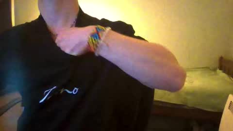 Snapshot of 007lou chatting on 11.12.25 007lou online show from 11.12.25