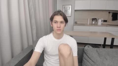 Snapshot of 0verlandd chatting on 09.18.25 Adam online show from 09.18.25