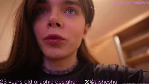 Snapshot of 1000and1nights_ chatting on 01.26.25 Aishe online show from 01.26.25