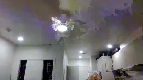 Snapshot of 1029mn chatting on 10.24.25 Takin Profits online show from 10.24.25