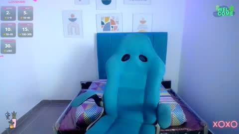 Snapshot of 18_alina chatting on 12.07.24 Alina online show from 12.07.24