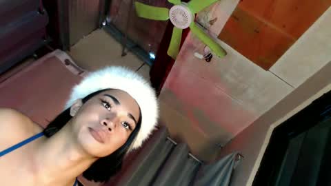 Snapshot of 18_nicole chatting on 03.06.25 barbie online show from 03.06.25