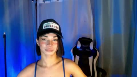 Snapshot of 18_nicole chatting on 03.12.25 barbie online show from 03.12.25