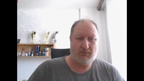 Snapshot of 1vaso chatting on 03.02.25 1vaso online show from 03.02.25