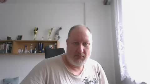 Snapshot of 1vaso chatting on 03.03.25 1vaso online show from 03.03.25