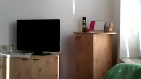 Snapshot of 1vaso chatting on 09.18.25 1vaso online show from 09.18.25