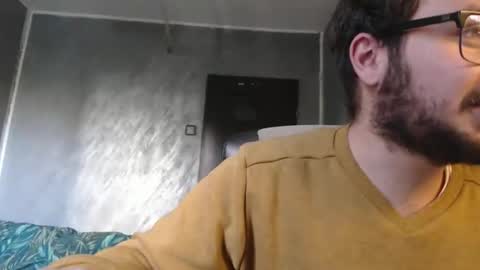 Snapshot of 21jus chatting on 10.13.25 21jus online show from 10.13.25