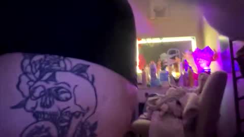 Snapshot of 222kitty chatting on 11.12.25 222kitty online show from 11.12.25