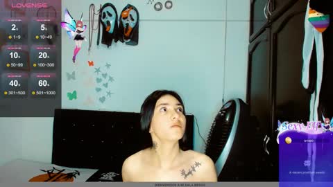 Snapshot of 2girls__dream chatting on 12.16.24 samantha sharon online show from 12.16.24
