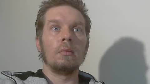 Snapshot of 2small4you83 chatting on 01.12.25 2small4you83 online show from 01.12.25