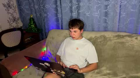 Snapshot of 365party chatting on 10.25.25 Charlie online show from 10.25.25