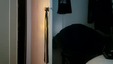 Snapshot of 420crazystoner chatting on 12.27.24 Joel online show from 12.27.24