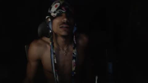 Snapshot of 4evakingsimba chatting on 11.09.25 yvng simba online show from 11.09.25