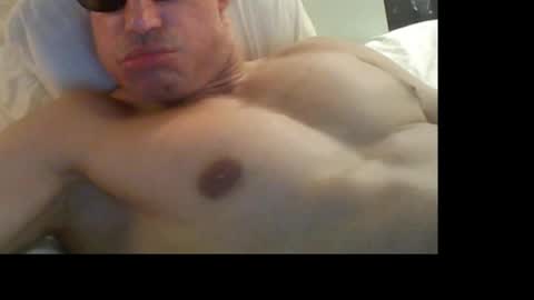 Snapshot of 5minuescum chatting on 10.28.25 RecentBison online show from 10.28.25