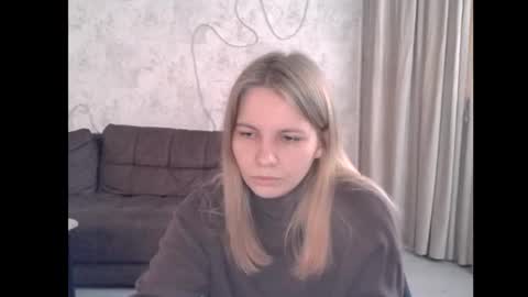 Snapshot of 69riley_reid69 chatting on 10.28.25 69Riley Reid69 online show from 10.28.25