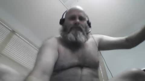 Snapshot of 69singledad79 chatting on 12.12.24 69singledad79 online show from 12.12.24