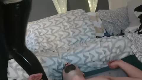 Snapshot of 69sweetpoison chatting on 03.11.25 69sweetpoison online show from 03.11.25