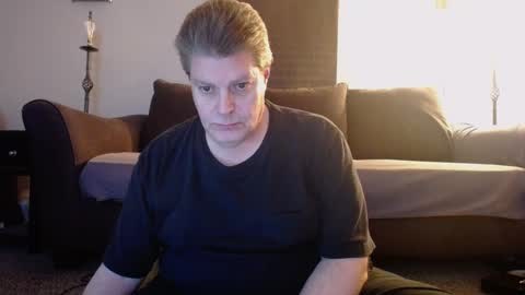 Snapshot of 989guy chatting on 02.08.25 989guy online show from 02.08.25