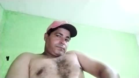 Snapshot of 9vinhocamshow chatting on 12.25.24 9vinhocamshow online show from 12.25.24