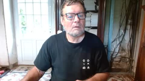 Snapshot of _123_voyeur_ chatting on 10.19.25 _123_voyeur_ online show from 10.19.25