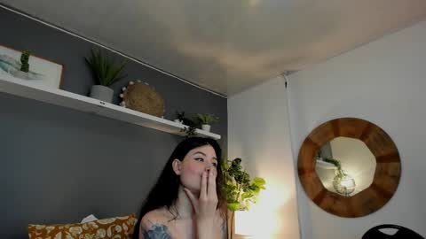 Snapshot of _aliice_1 chatting on 02.20.25  Alice  online show from 02.20.25