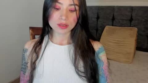 Snapshot of _aliice_1 chatting on 10.31.25  Alice  online show from 10.31.25