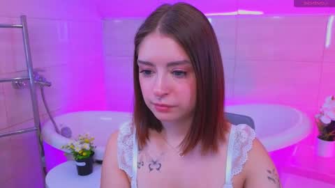 _amelia_shine_ online show from 10.04.25