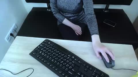 Snapshot of _arianablack_ chatting on 11.15.25 Arina online show from 11.15.25