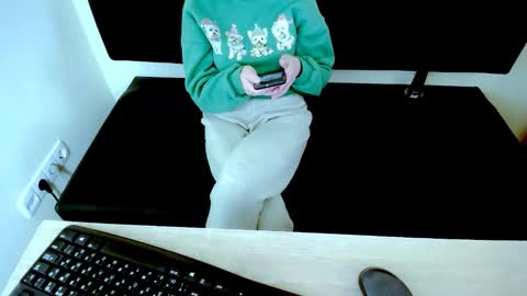 Snapshot of _arianablack_ chatting on 11.26.25 Arina online show from 11.26.25