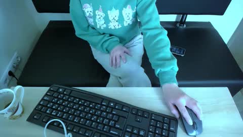 Snapshot of _arianablack_ chatting on 11.30.25 Arina online show from 11.30.25