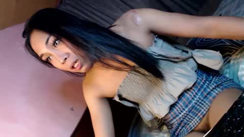 Snapshot of _asiancutie chatting on 01.12.25 _asiancutie online show from 01.12.25