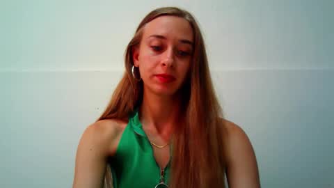 Snapshot of _aurora_sweet chatting on 09.23.25 _aurora_sweet online show from 09.23.25