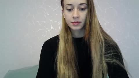Snapshot of _aurora_sweet chatting on 10.03.25 _aurora_sweet online show from 10.03.25