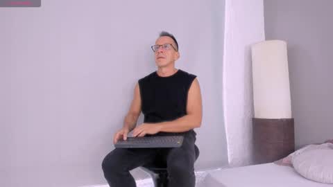 _axelking_ online show from 10.27.25