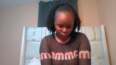 Snapshot of _barbieboss_ chatting on 11.19.25 _barbieboss_ online show from 11.19.25