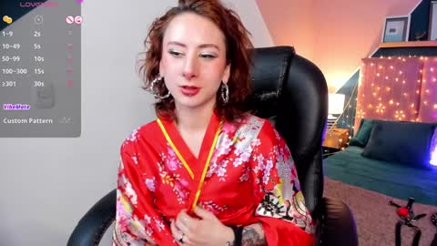 Snapshot of _beck_art_ chatting on 12.12.24 Sofia online show from 12.12.24