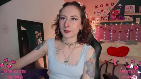 Snapshot of _beck_art_ chatting on 02.15.25 Sofia online show from 02.15.25