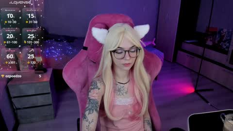 Snapshot of _black_fox__ chatting on 01.15.25 Olivia Subscribe to my Fansly -   online show from 01.15.25