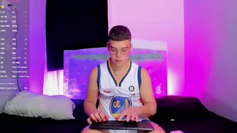 Snapshot of _blake_boy chatting on 10.12.25 _blake_boy online show from 10.12.25