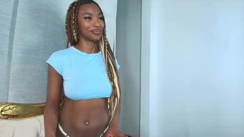 Snapshot of _briana_at chatting on 09.10.25 briana online show from 09.10.25