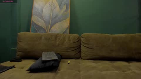 _bunny_boy_ online show from 11.21.25