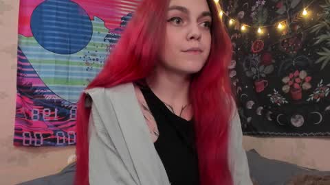 Snapshot of _caroline_coy chatting on 12.28.24 Caroline online show from 12.28.24