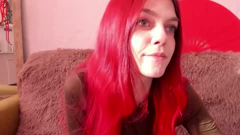 Snapshot of _caroline_coy chatting on 09.25.25 Caroline online show from 09.25.25