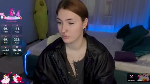 Snapshot of _chlo_e chatting on 10.02.25 Alisa NO NUDE online show from 10.02.25