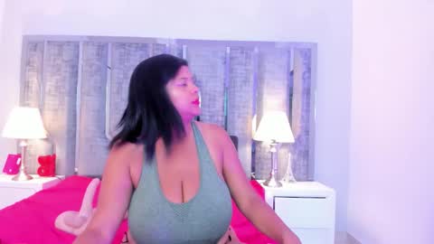 Snapshot of _ciara_benet_ chatting on 12.02.25 _ciara_benet_ online show from 12.02.25