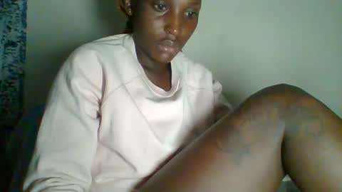 Snapshot of _clara01 chatting on 01.19.25 clara online show from 01.19.25