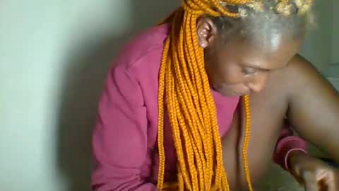 Snapshot of _clara01 chatting on 01.22.25 clara online show from 01.22.25