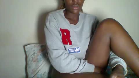 Snapshot of _clara01 chatting on 02.22.25 clara online show from 02.22.25