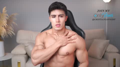 Snapshot of _cristianlopez chatting on 02.18.25 50 OFF TODAY  onlyfans cristianlopezbf online show from 02.18.25