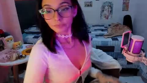 Snapshot of _dayanne_ chatting on 12.06.24 Pao online show from 12.06.24